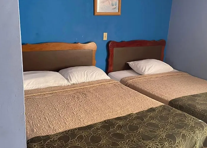 Hotel Spindrift & Golf Cart